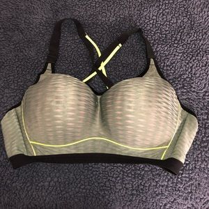 Victorias Secret Sports Bra 38DD